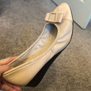 Cole Haan Emory Bow Wedge , Cream Size 11